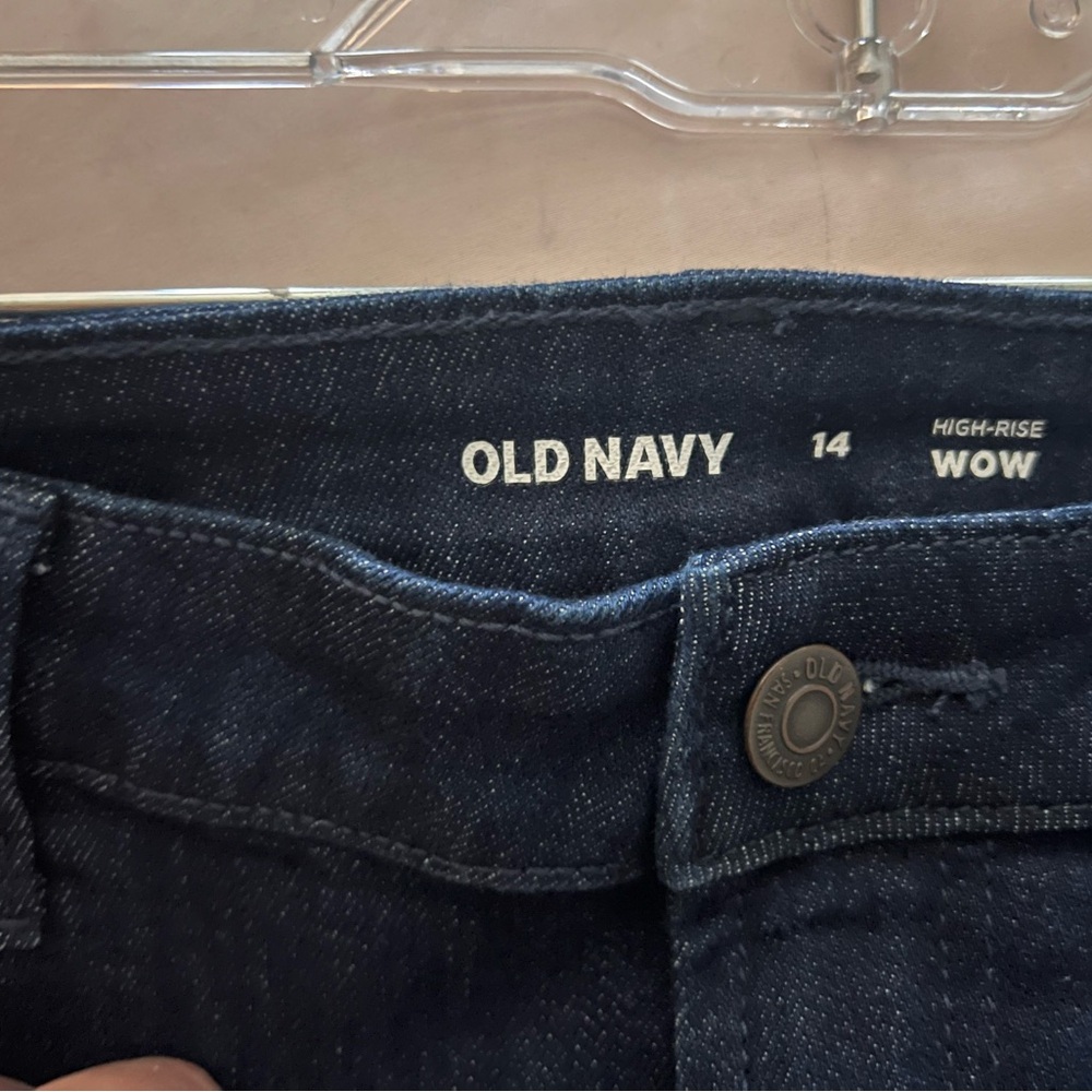 Old Navy Wow Dark Blue Roll-Cuff Denim Shorts - Picture 3 of 4
